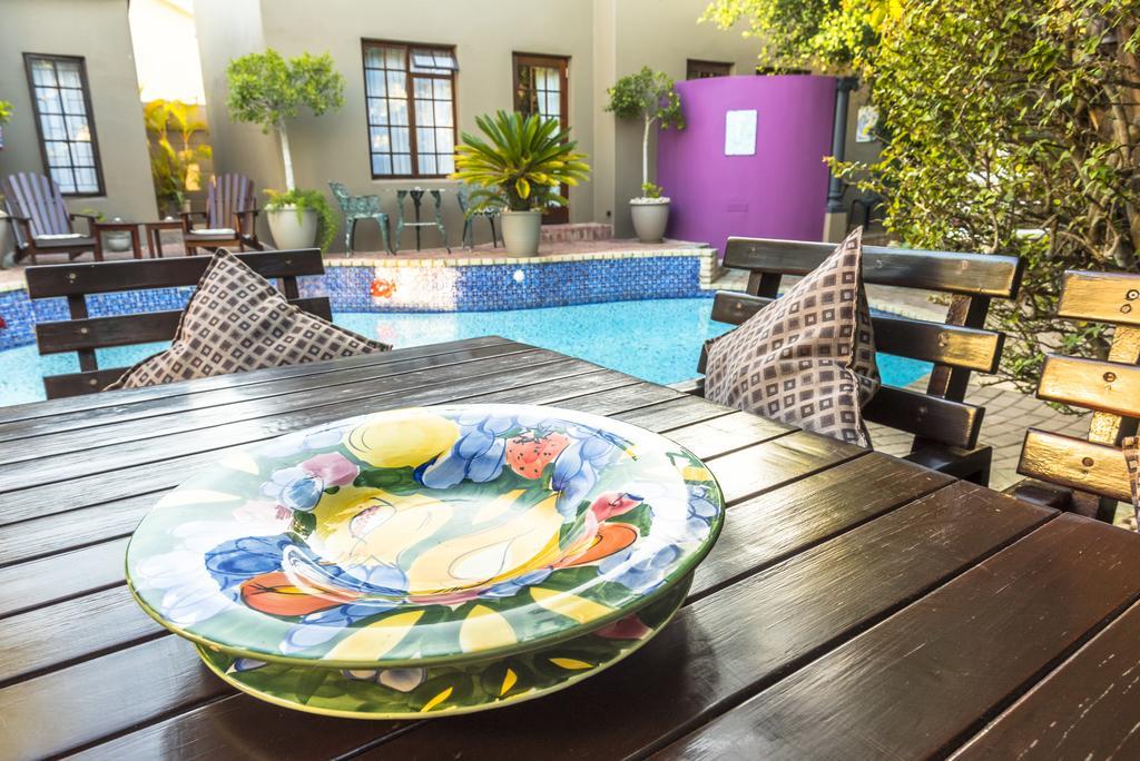 Kingfisher Guesthouse Порт-Элизабет Экстерьер фото